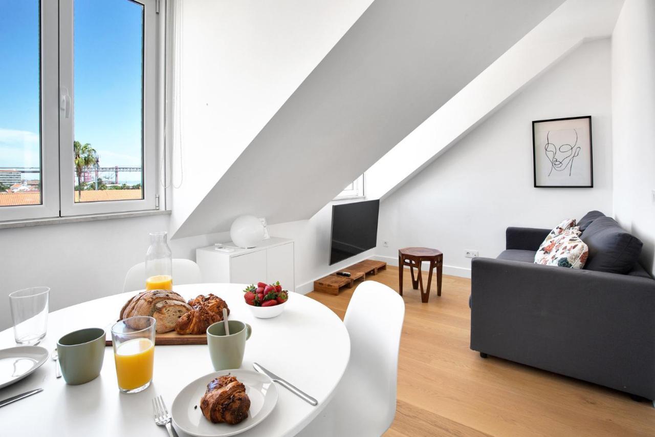 Brand New River View Apartment Belem - 1 Bedroom, A/C Лиссабон Экстерьер фото